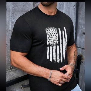 NWOT Men’s America tshirt
